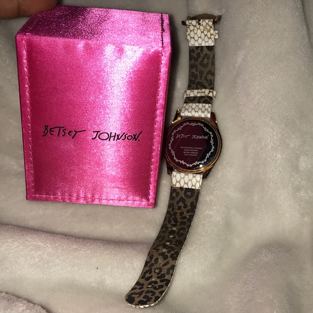 Betsey Johnson watch - Picture 3 of 6